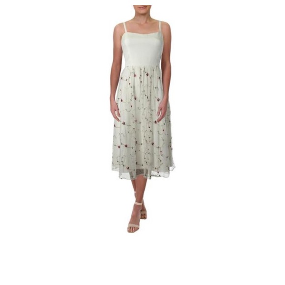 Aqua Dresses & Skirts - SALE🎈NWT💫Aqua 🌺Floral🌺Large Dress